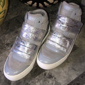 Skecher street Los Angeles rise fit